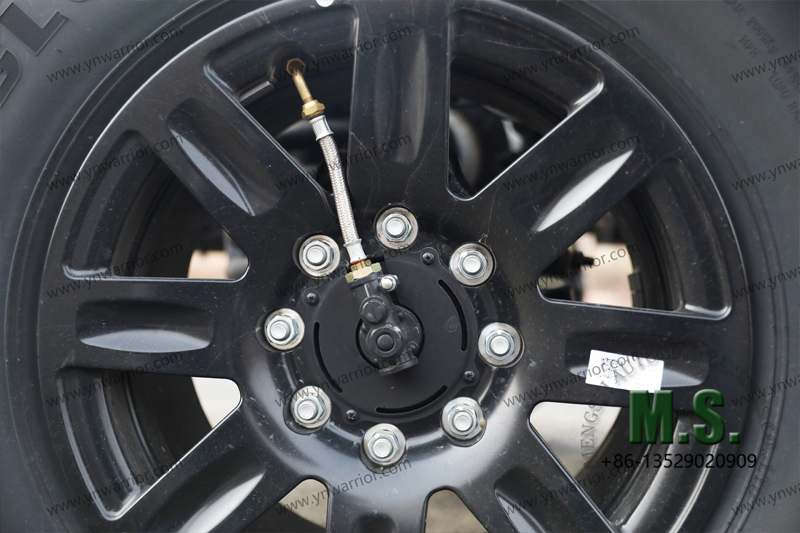 Dongfeng Mengshi 4x4 внедорожное шасси с шиной кабины с ctis