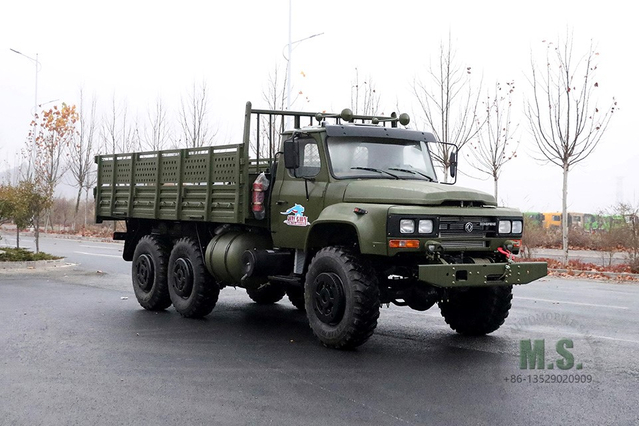 Полноприводной внедорожный грузовик EQ2100 мощностью 190 л.с._Dongfeng Грузовик с однорядной кабиной с заостренной головкой и цельным стеклом_6*6 Dongfeng Экспортный специальный автомобиль