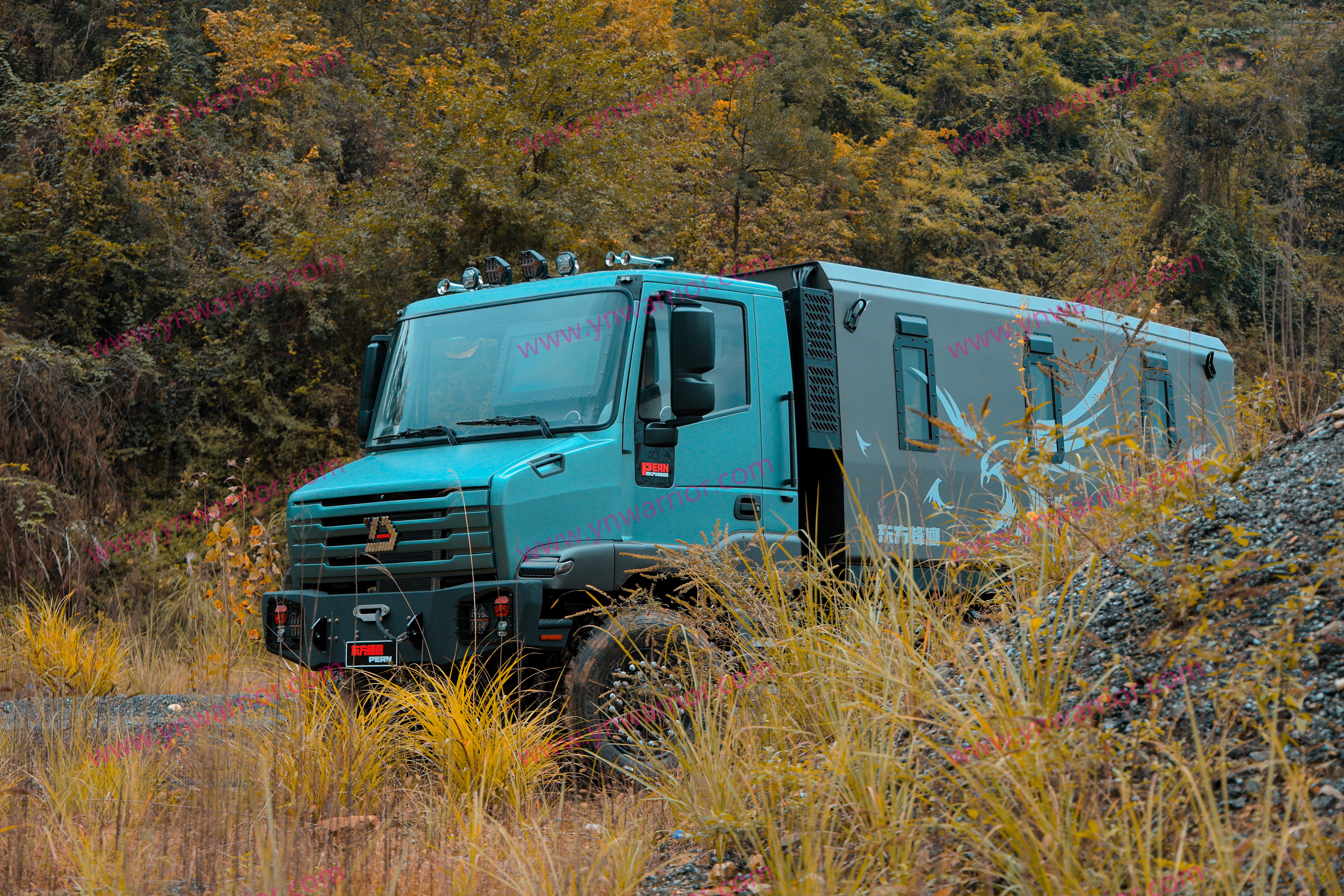 сделанный в Китае, внедорожный грузовик для перевозки заключенных, 4x4, 