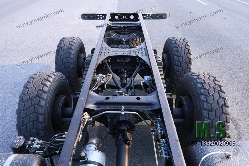 Dongfeng Шасси грузовика с длинным носом 6x6 с деталями шасси кабины 