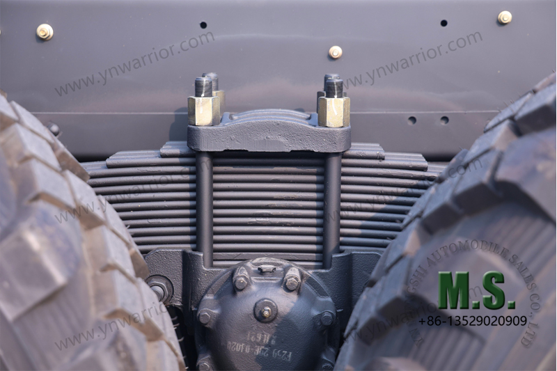 Dongfeng 11-тонный грузовик повышенной проходимости 6x6 с одной задней шиной с усиленной листовой рессорой 