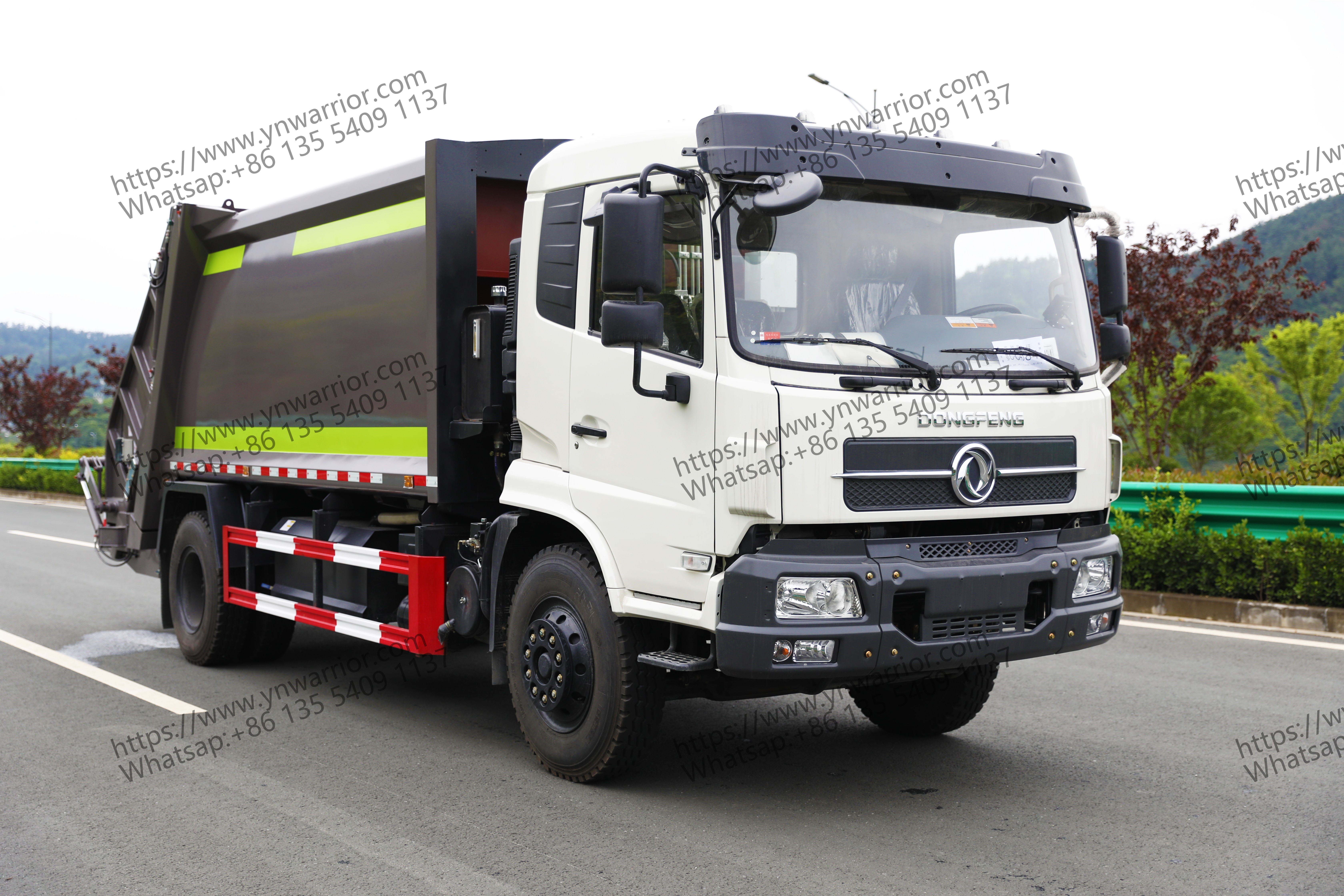 Dongfeng Прямая кабинка с мусорным грузовиком 