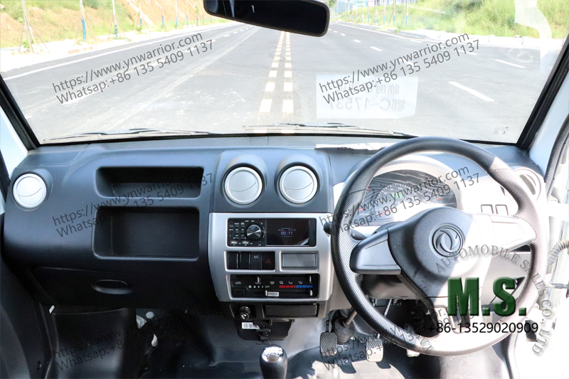 Right hand driv cab of China passenger van 