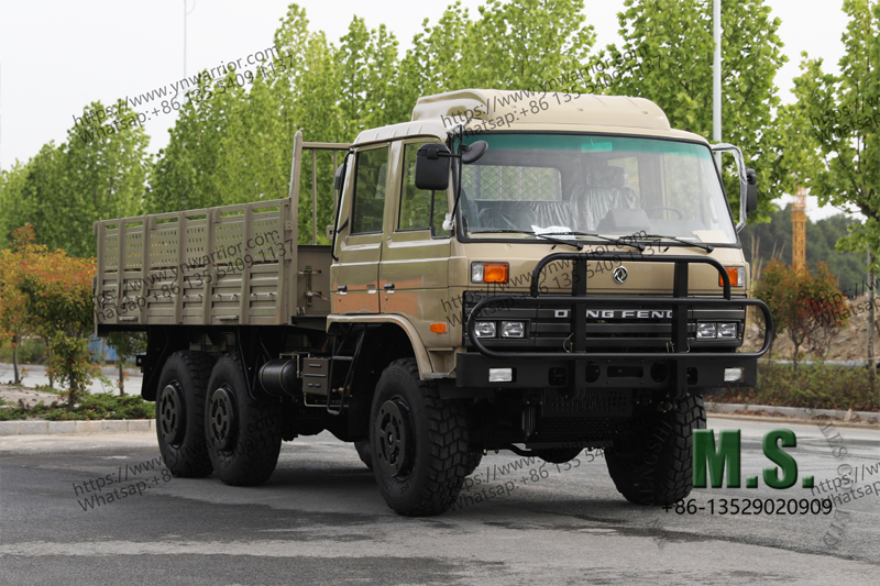 6x6 Войска -перевозчики. Другой пероптив из этих военных грузовиков 