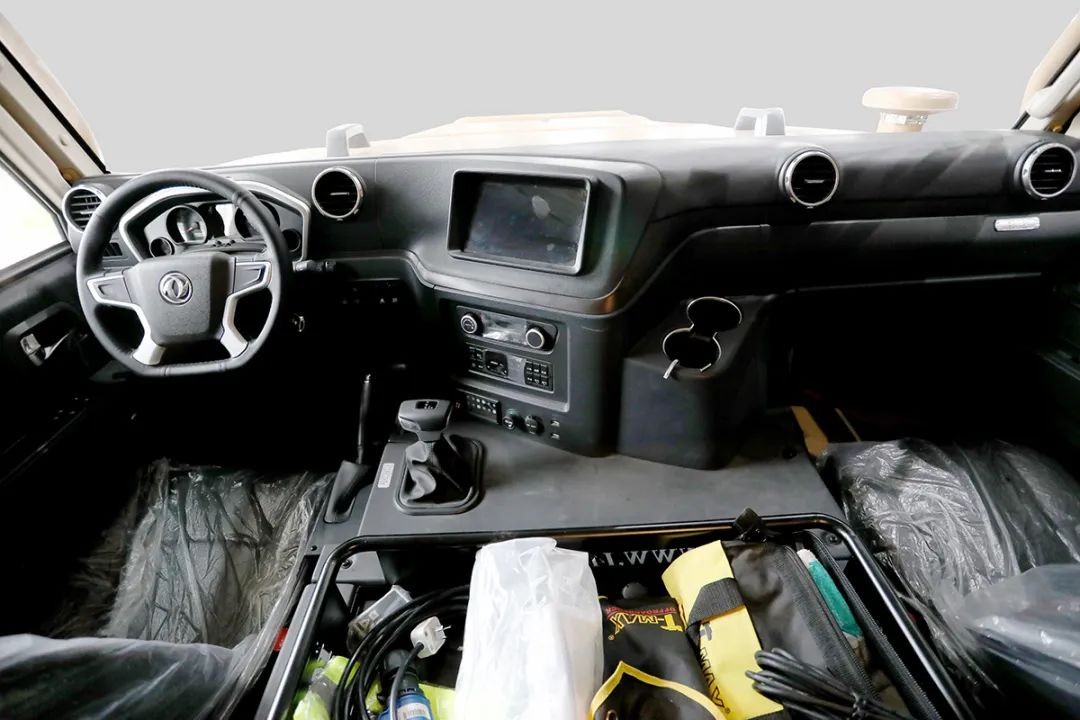 4x4 внедорожная версия Mengshi экспедиции бывшая военная модель кабины 