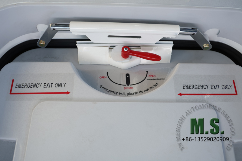 [t1]} Шторка и стекла внедорожного автобуса 6x6 