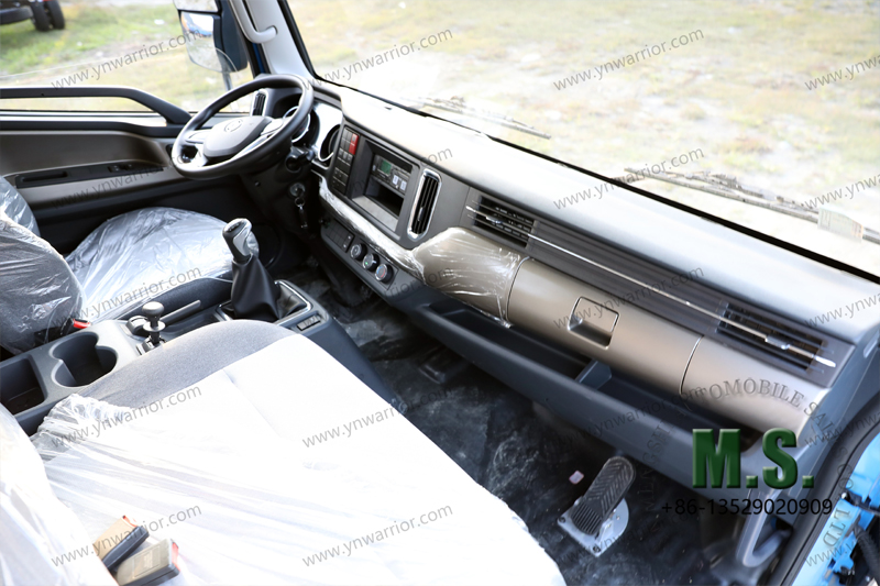 дробовик с тормозной колодкой Школьный грузовой автомобиль Dongfeng 