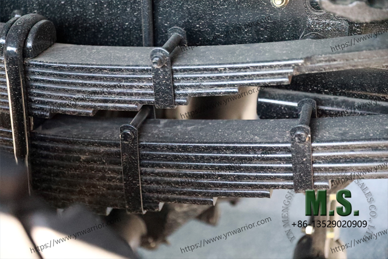 Dongfeng 4x4 Truck Double и несколько слоев листовой пружины 