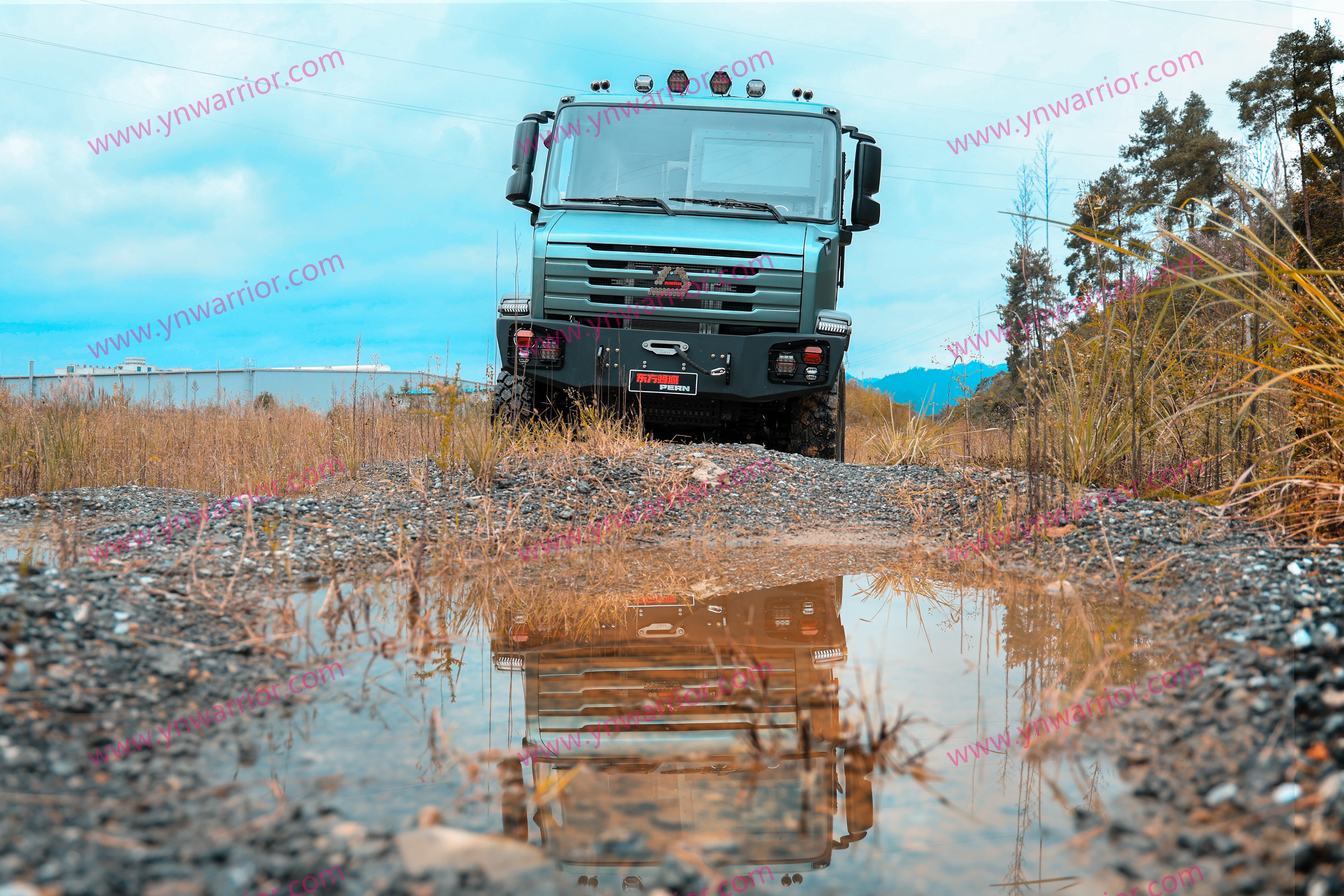 бронированный автомобиль повышенной проходимости, сделанный в Китае, 