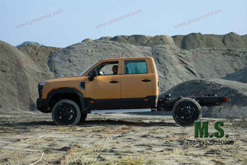 Dongfeng Вид сбоку на дикую местность Mengshi MS600 